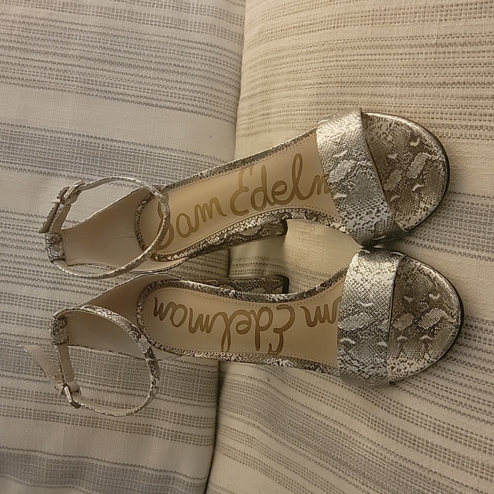 Sam Edelman Yaro Block Heel Ankle Strap Sandals Silver Snake Pump Size 10 new